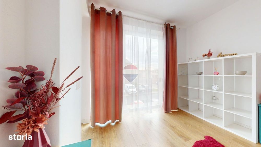 Apartament cu 2 camere de închiriat în UNO Brașov | Balcon generos