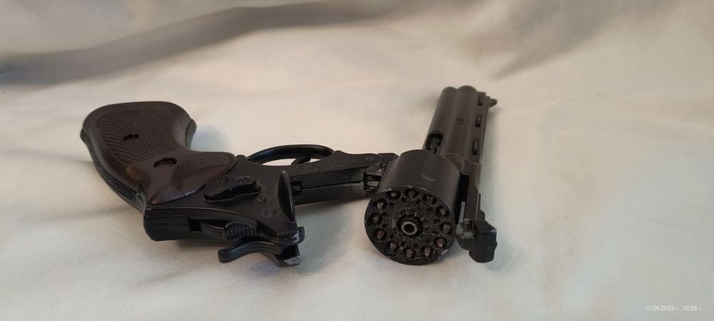 Колекционерски револвер с капси – реплика на Colt Python Magnum .357
