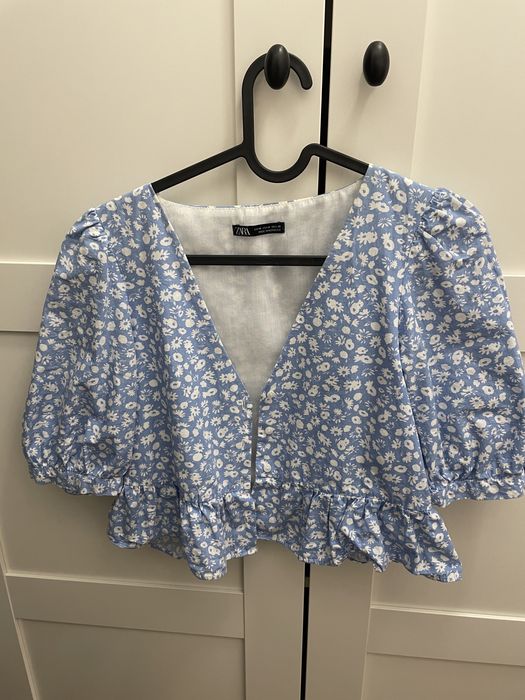 Camasa Zara marime M pret initial 150 lei TRANSPORT GRATUIT