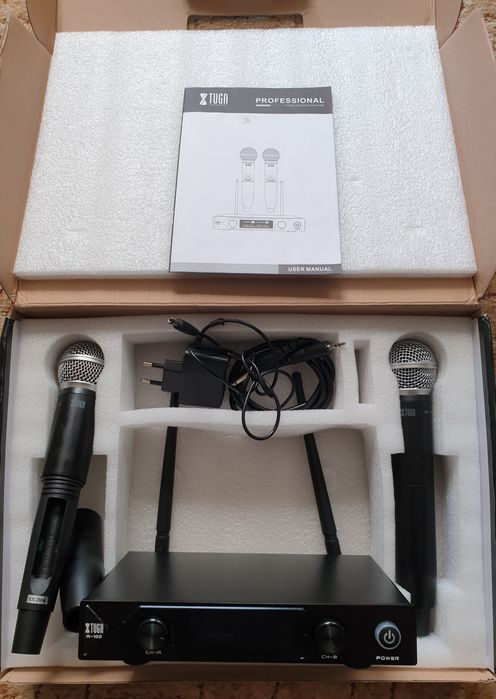 Microfon fără fir karaoke 2 microfoane.   XTUGA audio A-100 (NOU)
