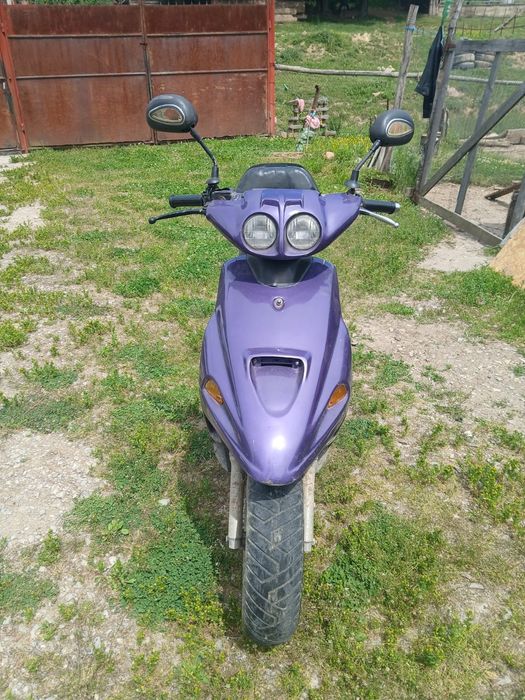 Vând scuter italjet de 49cm