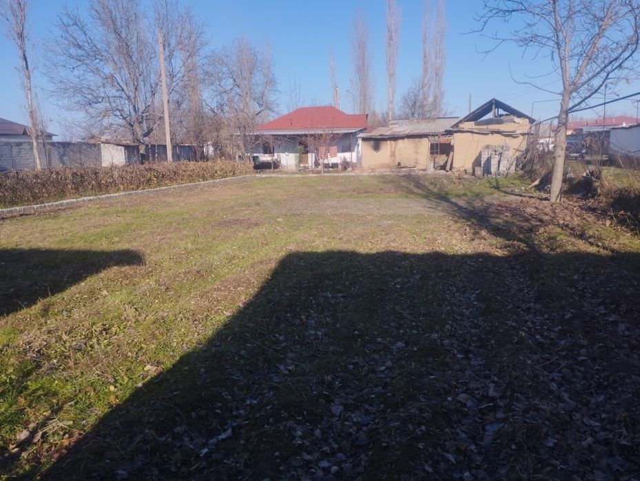 Участка сотилади