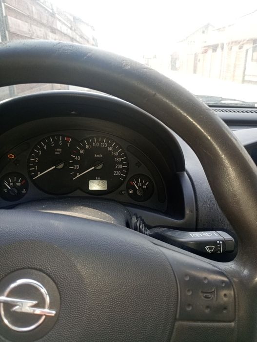 Vând Opel Corsa 1.2 benzina