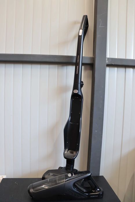 Grundig VCH 9932 Ръчна прахосмукачка 2 в 1