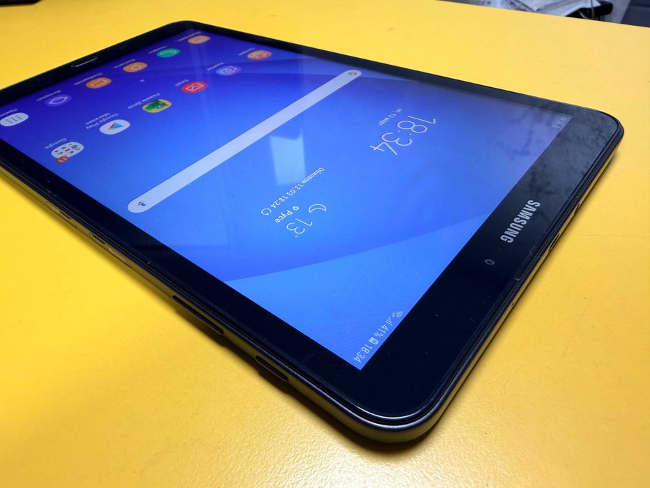 Samsung Galaxy Tab A SM-T585
