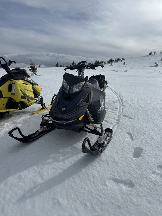 Smowmobil skidoo summit 800cc