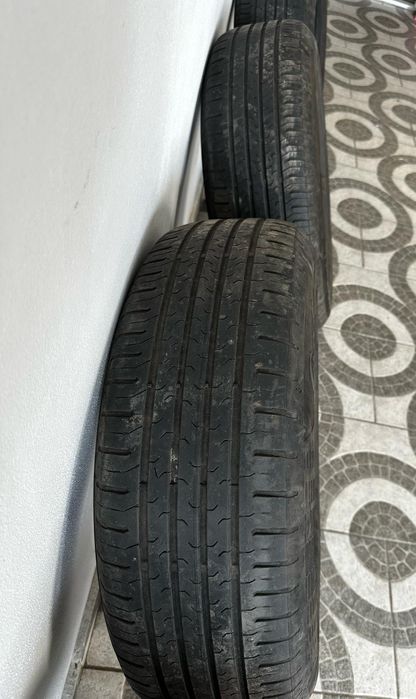Vand 4 anvelope Continental 215 65 17