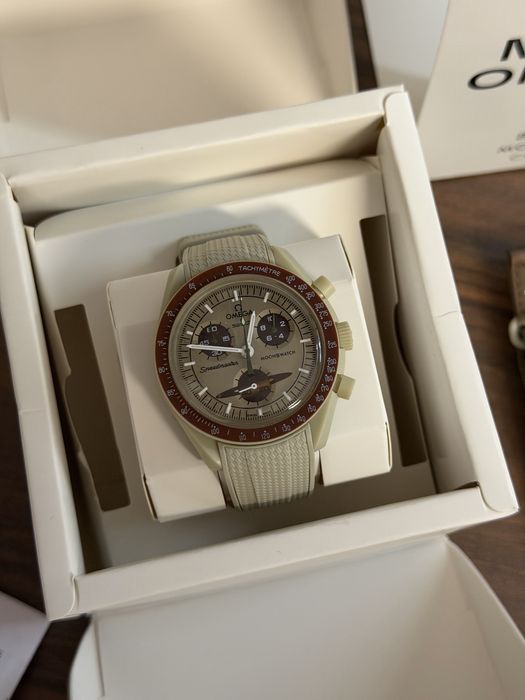 Omega Swatch Mission to saturn чисто нов часовник
