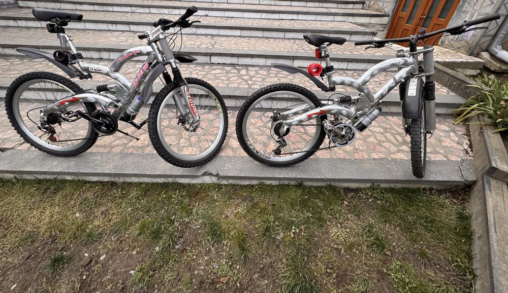 Vand 2 biciclete DHS
