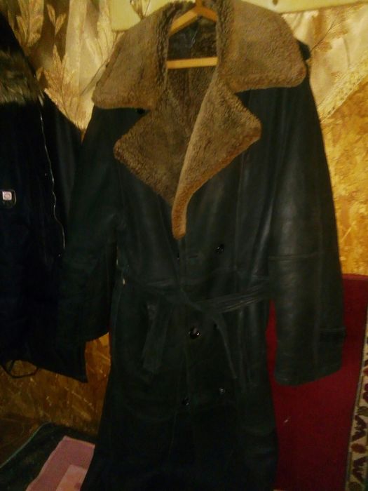 Продам дублёнку тёплая