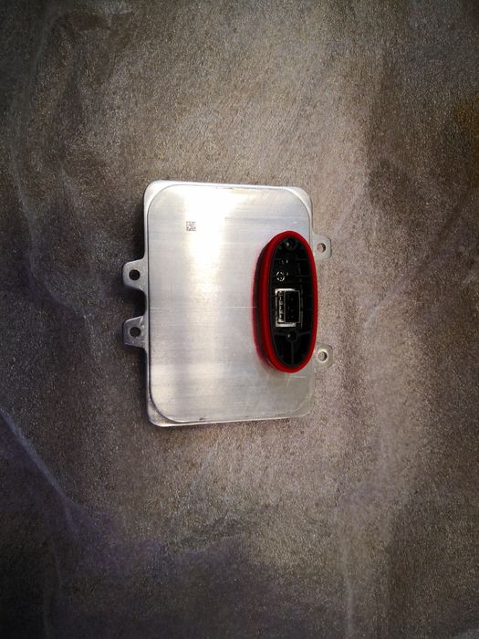 Balast Xenon Hella. 5DV 009 000 Nou Original