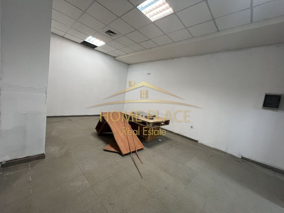 Помещение с паркомясто в цената