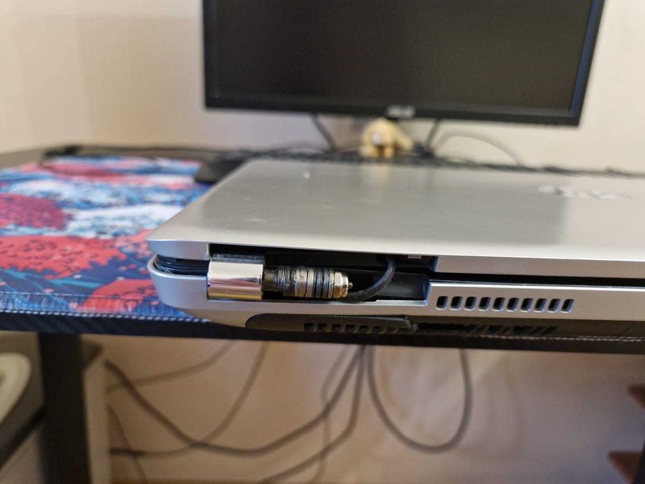 Ноутбук HP(бу есть дефекты)