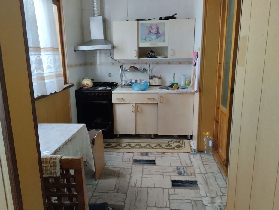 Sergelida 5 honalik kvartira sotiladi