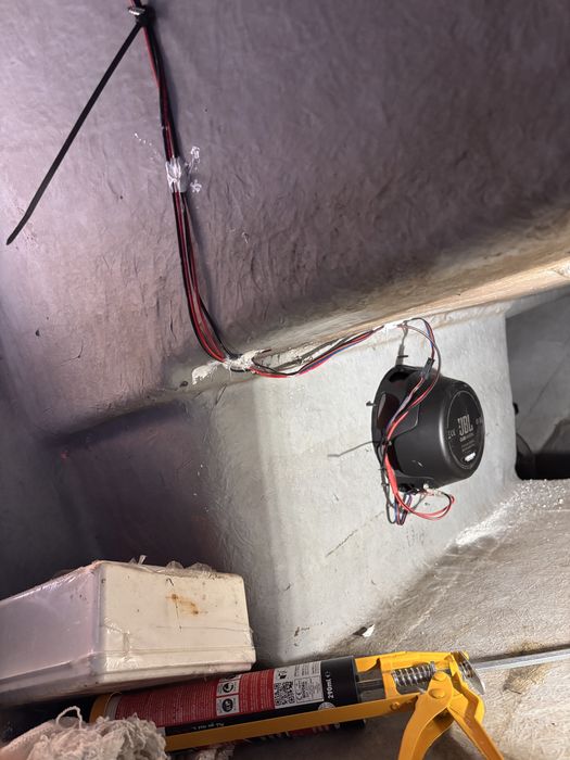 Electrician Ambarcatiuni