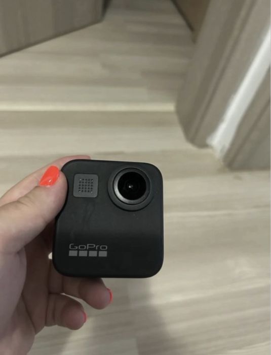 GoPro MAX 360 cu 2 baterii si incarcator
