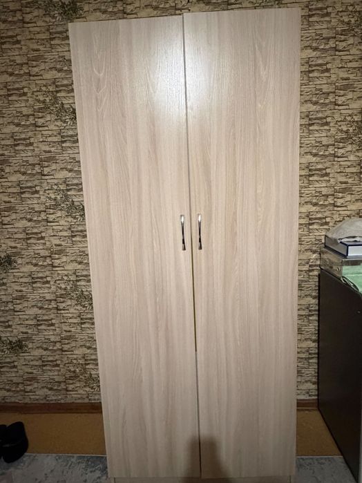 Шкаф для прихожей или спальни