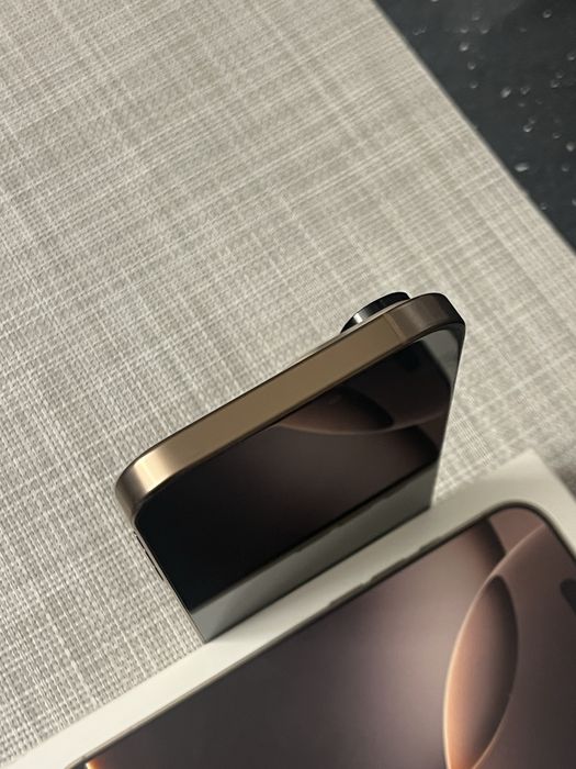 iPhone 16 ProMax,  1 TB  , culoare Desert Titanium, 92% baterie