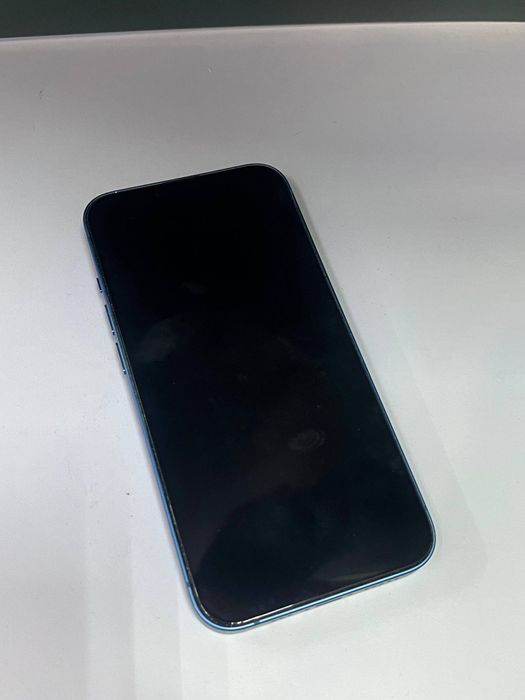 Продам iPhone 13 128