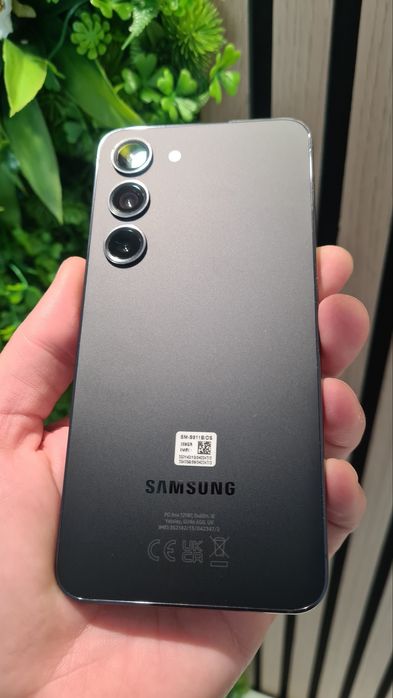 Телефон Samsung Galaxy S23 256 GB в отлично състояние