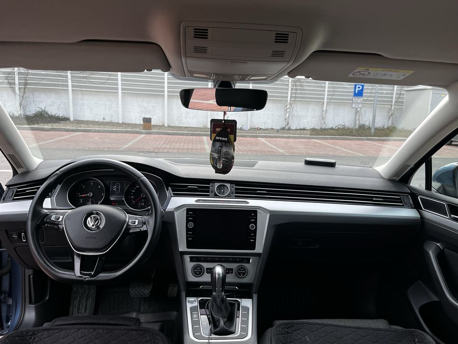 Volkswagen Passat 2.0 TDI 2017/12 B8 ALBASTRU PERLAT