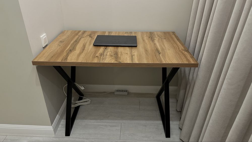 Стол компьютерный