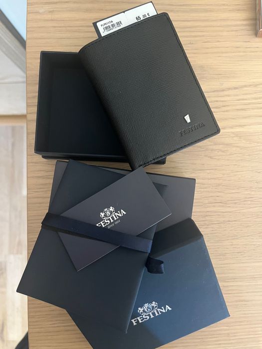 Портфейл или Чанта, оригинален, нов