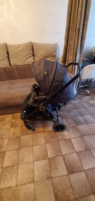 Коляска  3 в 1  .