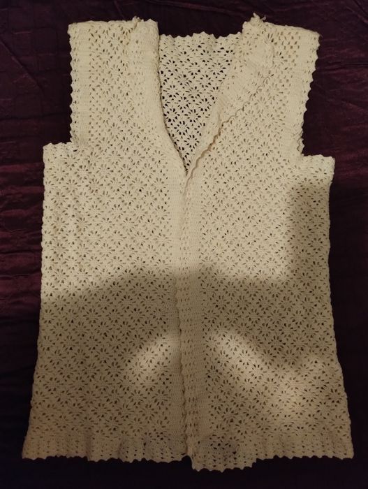 РЕТРО  , плетени на една кука елеци