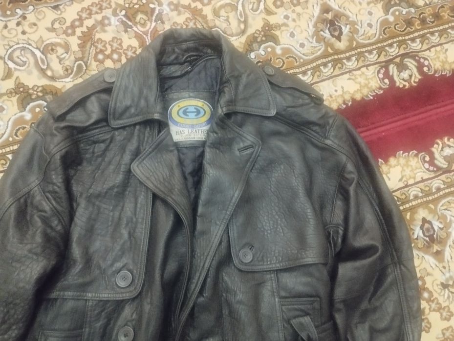 Германия коженний плаш сотилади. 54-56