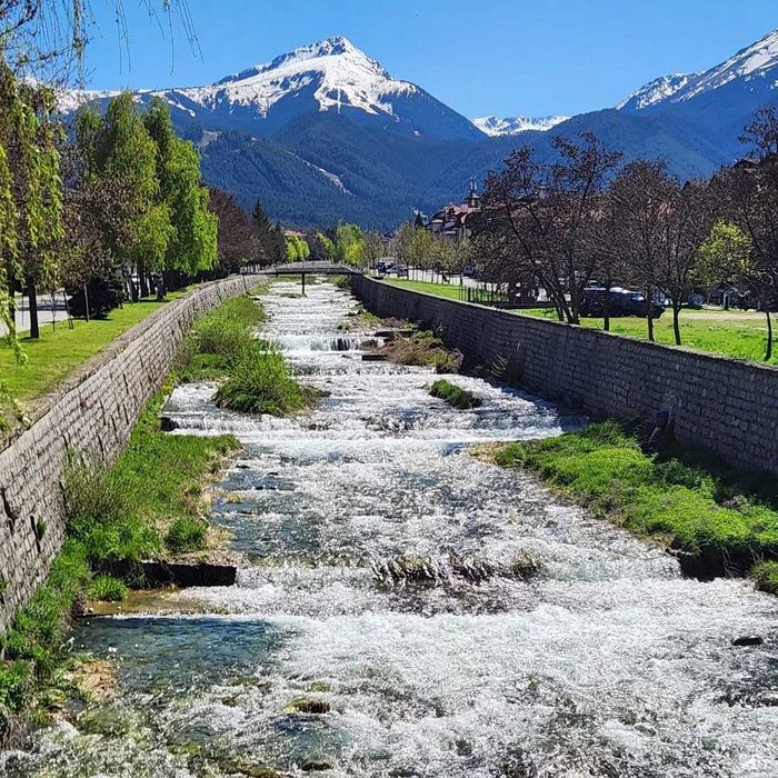 Продава апартаменти в центъра на Банско