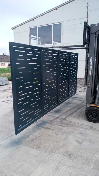 Porti, usi si panouri de gard metalice