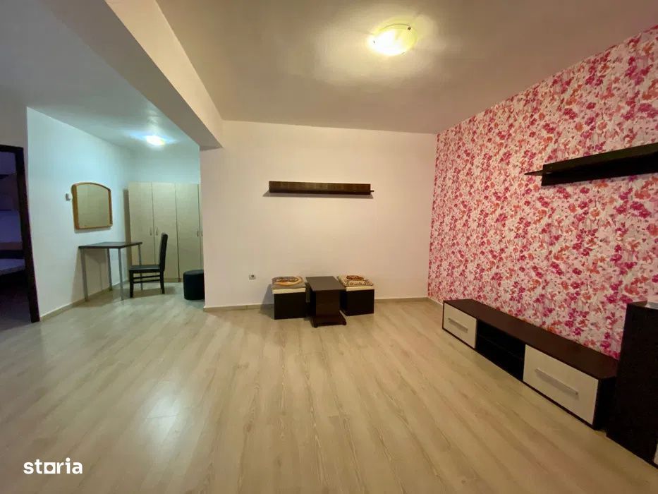 Apartament cu 2 camere, 58 mp, parcare, zona Florilor