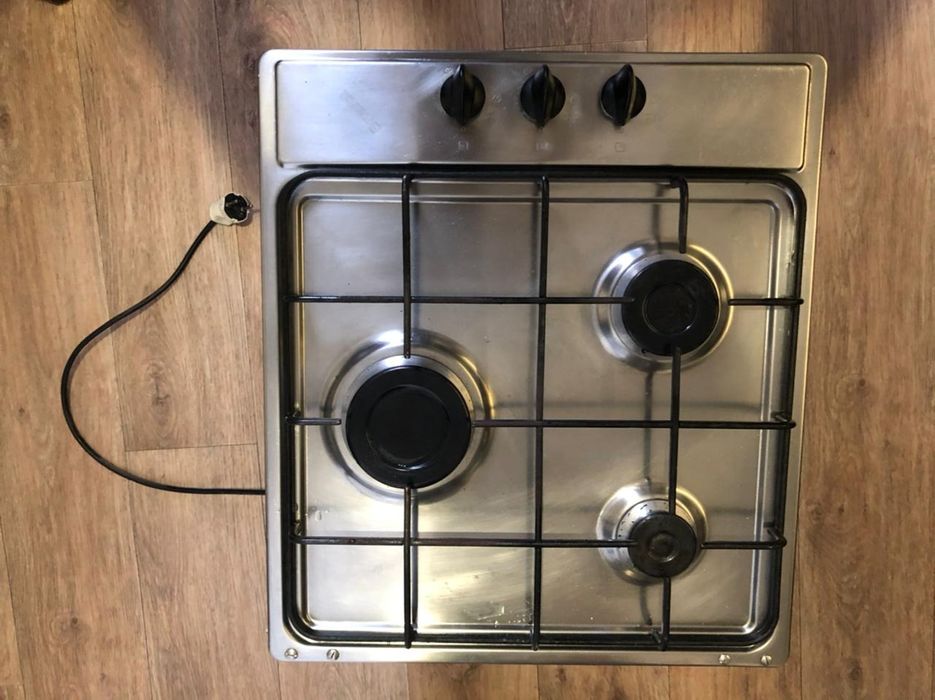 Газовая варочная поверхность.