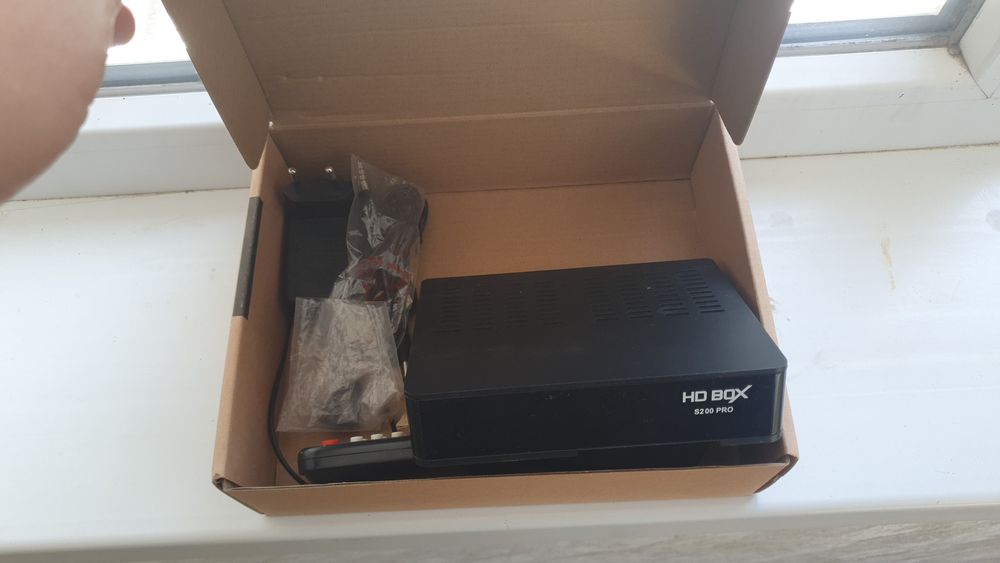 HD box s200 pro тв тюнер