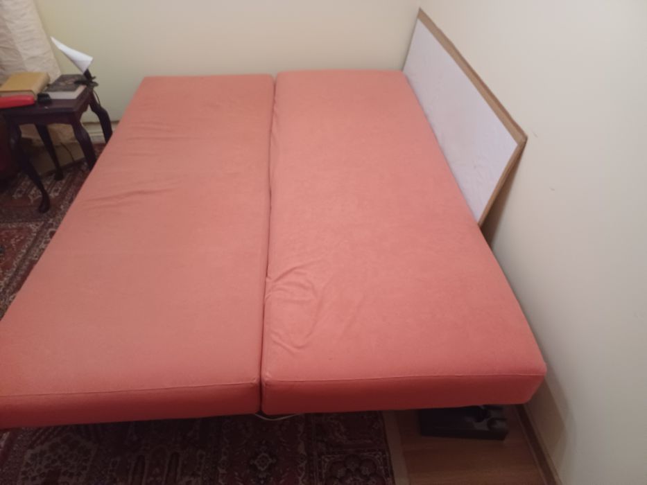 Vând canapea extensibilă