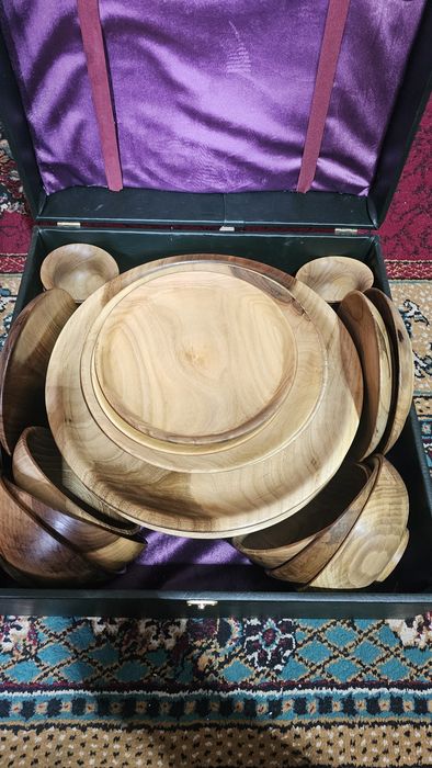 Yongʻoq daraxtidan yasalgan  oshxona  idishlari