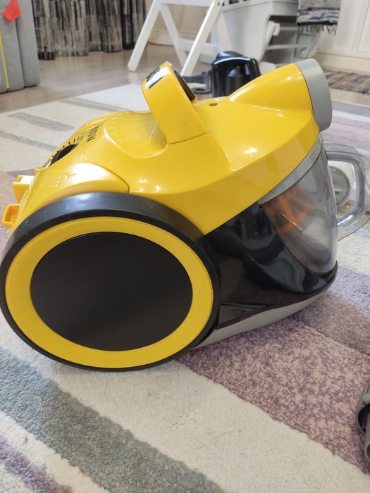 Продам очень недорого отличный пылесос!