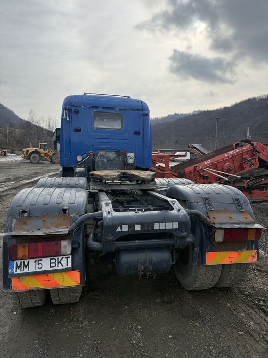 Scania R420 6x4.
