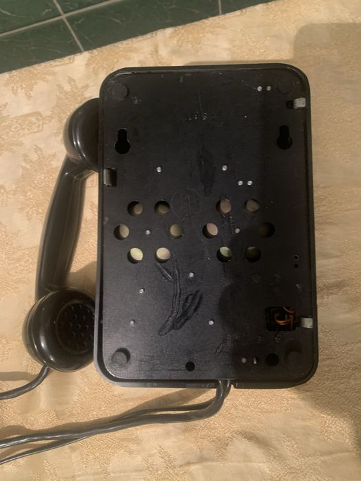 Телефон бакелитовый настольный