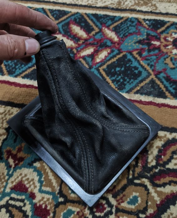 Кожух кулиса КПП Ауди 100