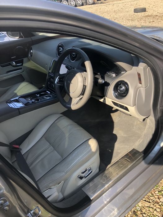Dezmembrez jaguar xj LONG 306 dt