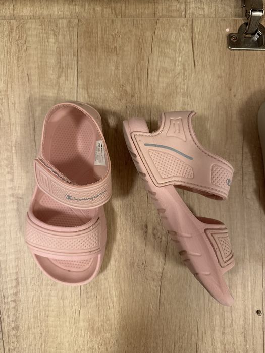 Sandale Champion fetite marimea 28 ca noi