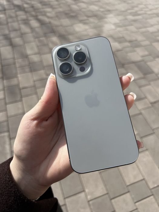 Продам айфон 15 про