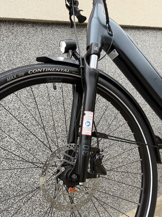 CUBE SUPREME 28” 625Wh Kiox 300 - електрически велосипед КАТО НОВ