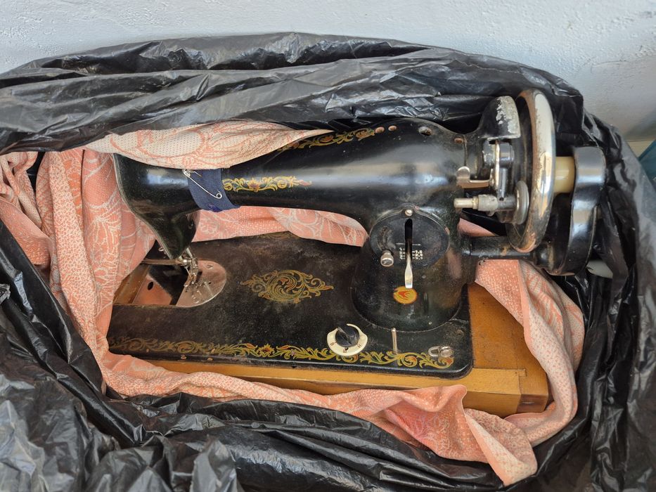 Продается швейные машины