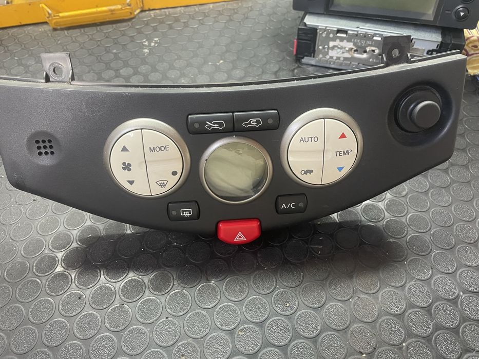 Nissan Micra III   1.2  64 kс 2006 на части