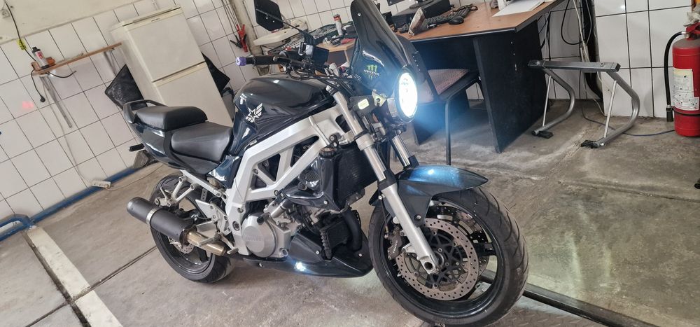 Suzuki SV1000 Naked Injectie