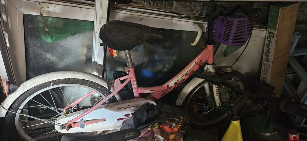 Vand biciclete  pret intre 200-400ron