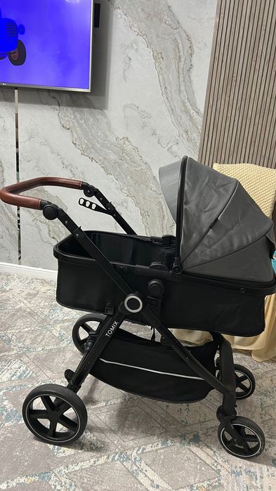 Коляска от фирмы Tomix 2в1